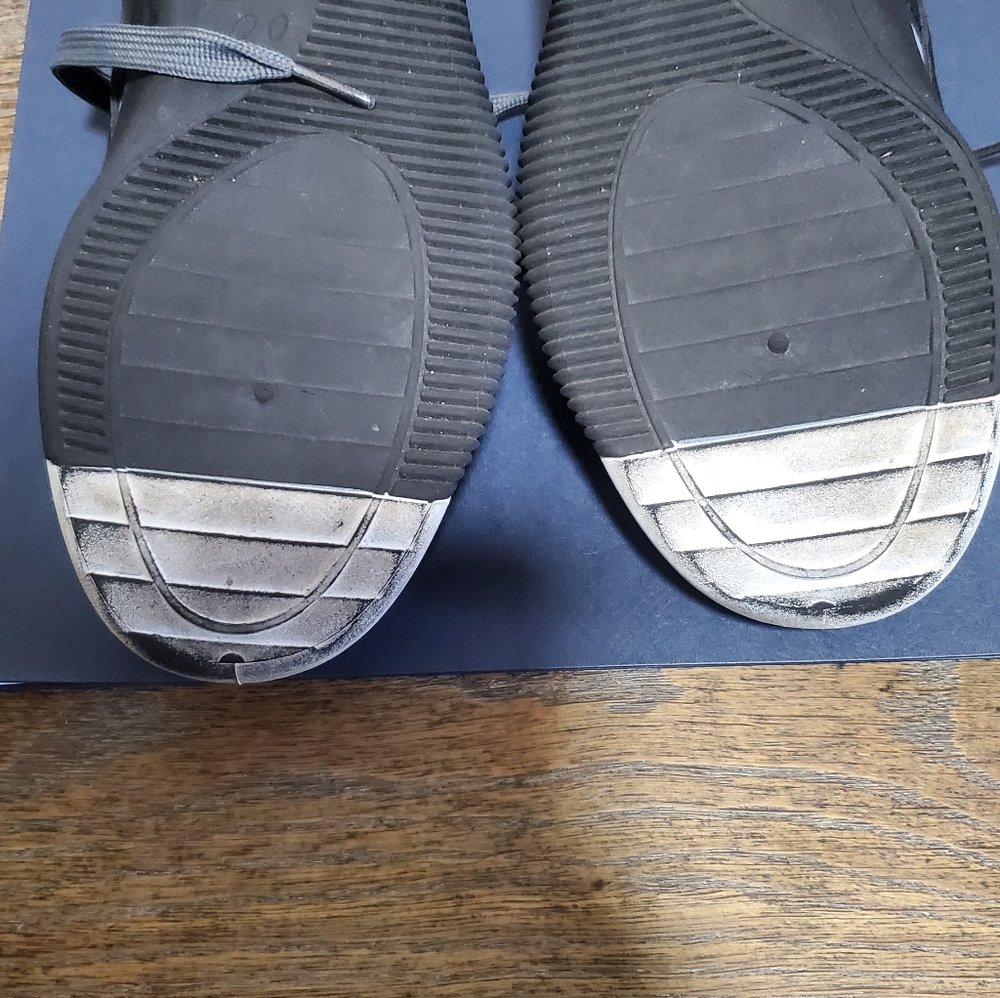 Women DF Cloudea Sneakers | De Florance Sneakers | Size 6 | Black & Gray - Picture 10 of 10